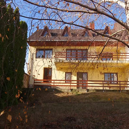 Apartament Tolena