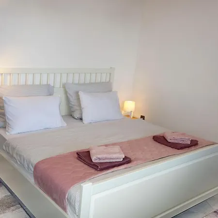 Apartament Tolena