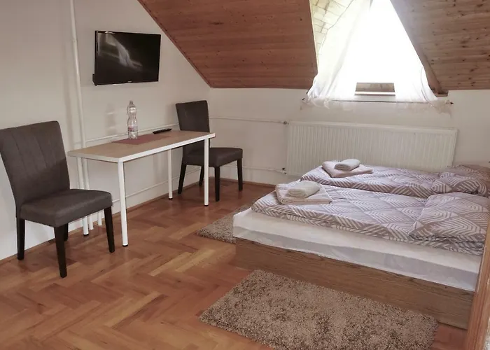 Tolena Apartment *